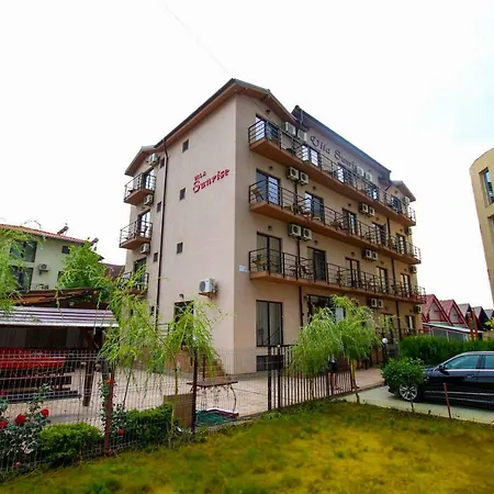 בית הארחה Sunrise 3*