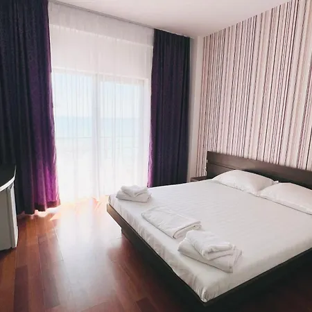 Sunrise Πανσιόν 3*