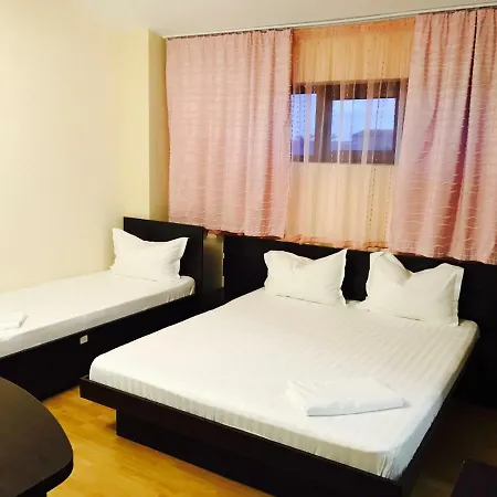 Πανσιόν Sunrise 3*